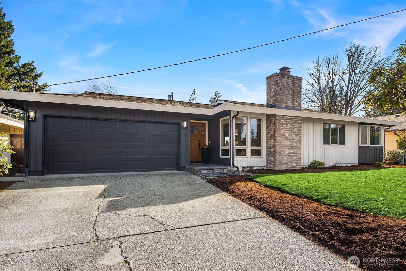 Property Photo:  1114  Tacoma Avenue NE  WA 98056 