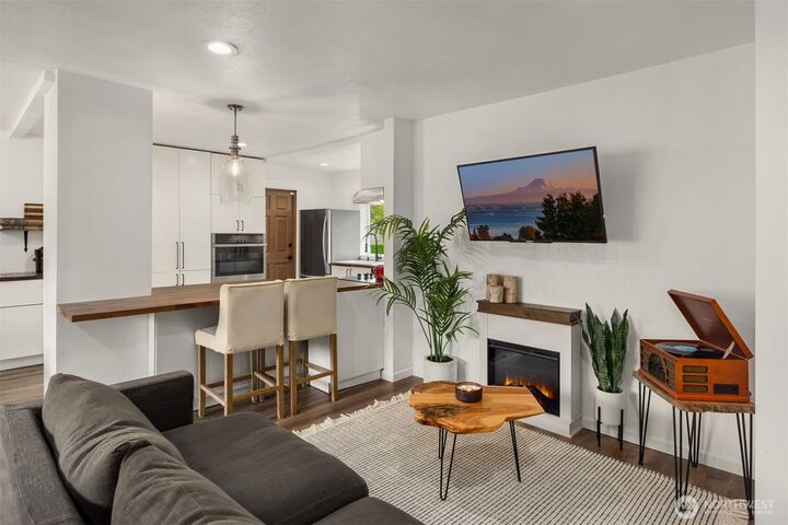 Property Photo:  16009  Broadway Avenue  WA 98296 