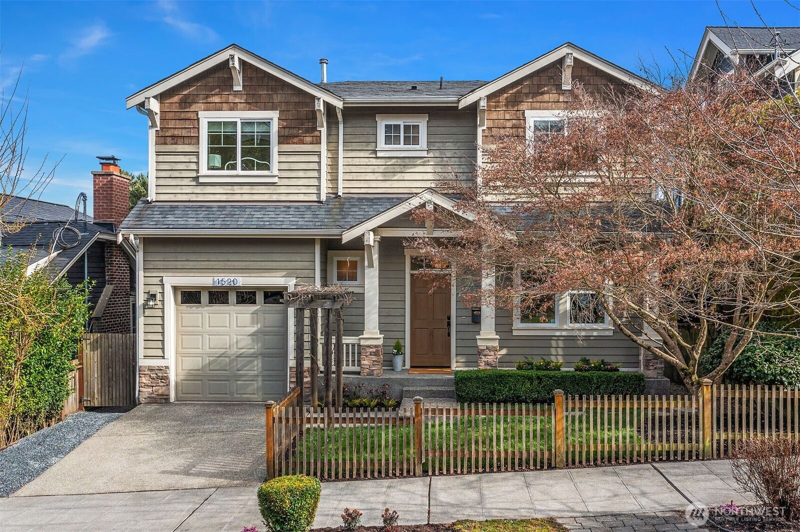 Property Photo:  1520  37th Avenue  WA 98122 