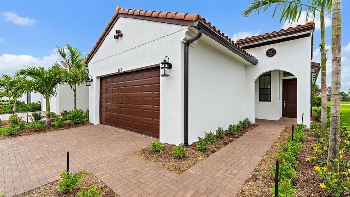 Property Photo:  203 SE Via Sangro  FL 34952 