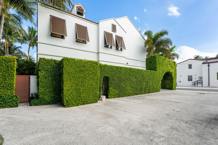 Property Photo:  179 Main Street  FL 33480 