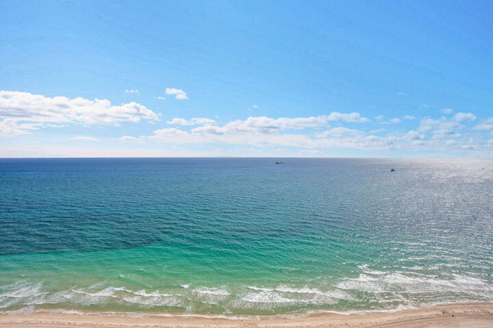 Property Photo: 151 N Seabreeze Blv E-2501 FL 33304