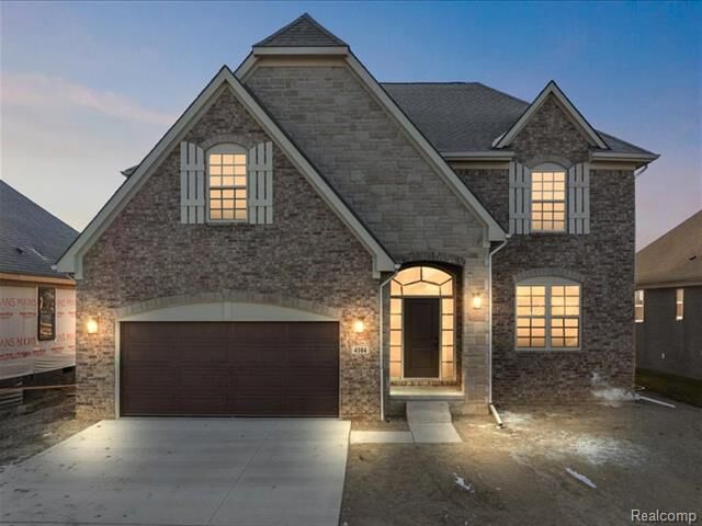 Property Photo:  42435 Magnolia Drive  MI 48314 