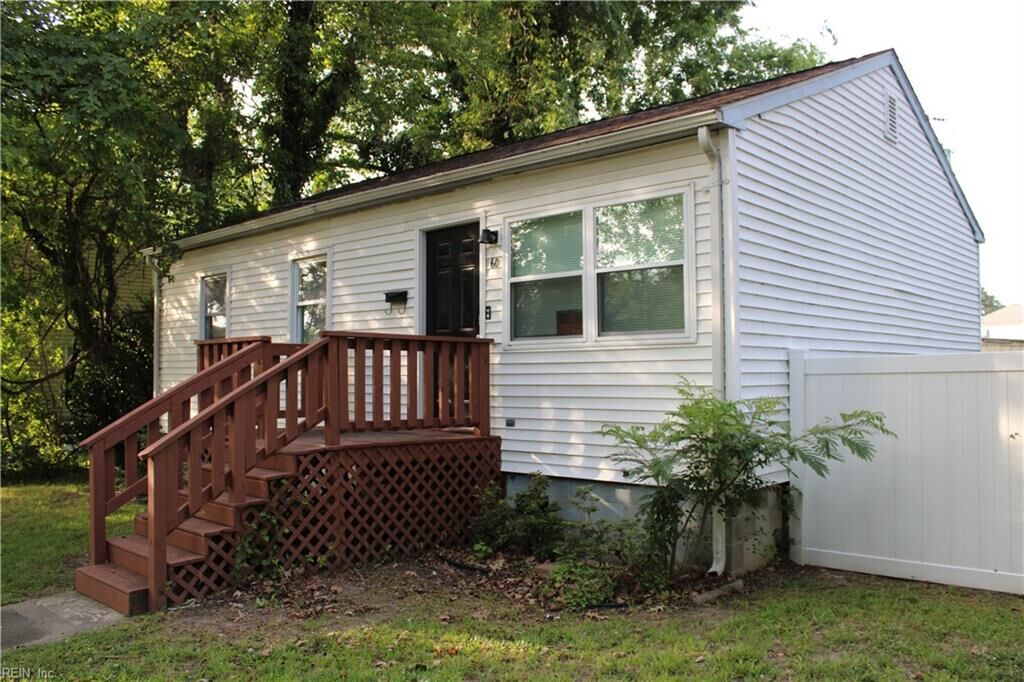 Property Photo: 60 Sycamore Ave VA 23607