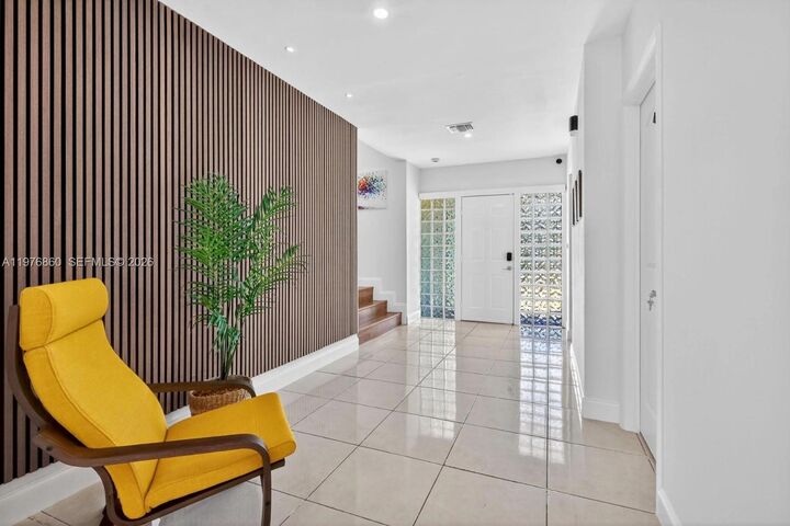 Property Photo:  245 NE 175th St  FL 33162 