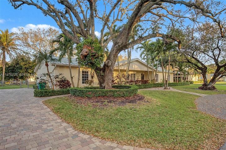 Property Photo:  15401 SW 81 Av  FL 33157 