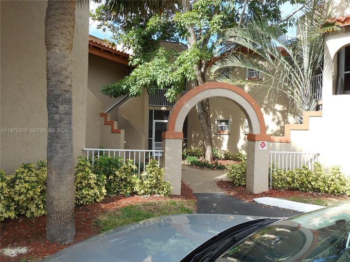Property Photo:  301 SW 86th Ave 102  FL 33025 