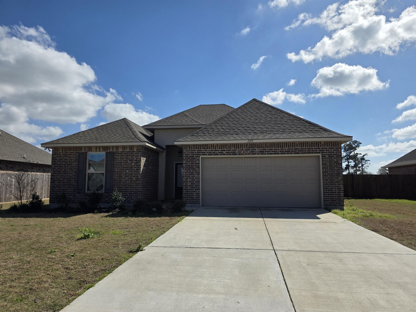 Property Photo:  1115 Little Cypress Loop  TX 77632 