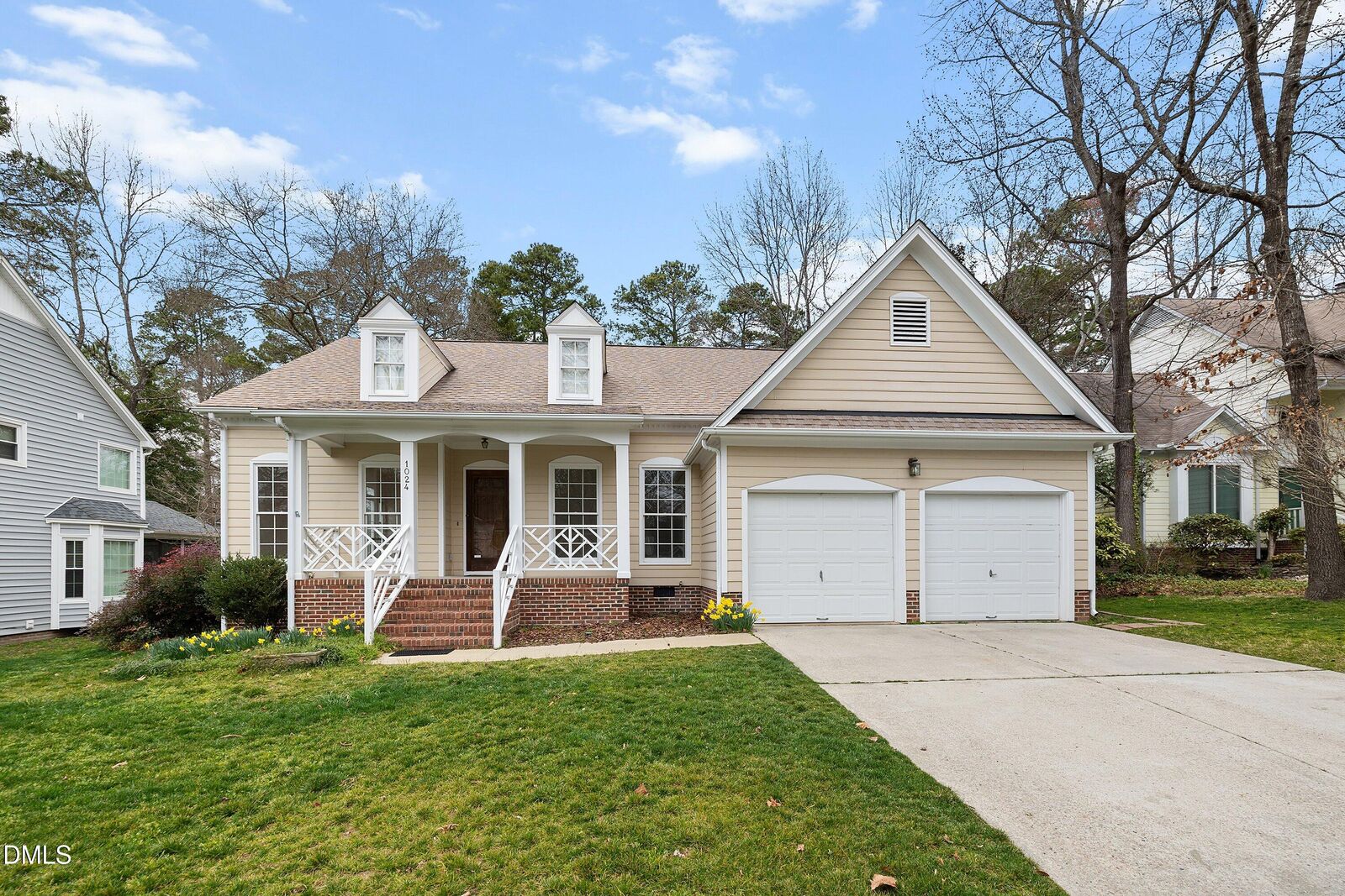 Property Photo: 1024 Blackpine Court NC 27545