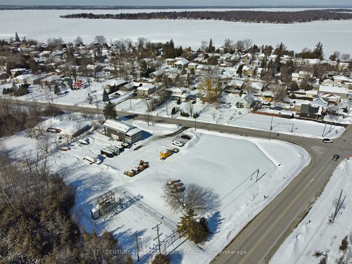 Property Photo: 1035 Metro Road N ON L4P 3E9