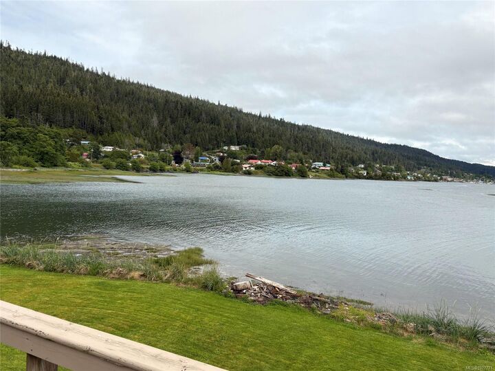 Property Photo: 614 5th Ave BC V0T 1S0