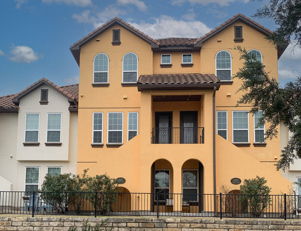 Property Photo: 11825 Terraza Circle 47 TX 78726