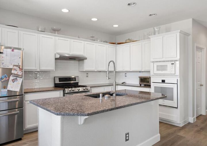 Property Photo:  2571 Cantara Court  CA 95835 