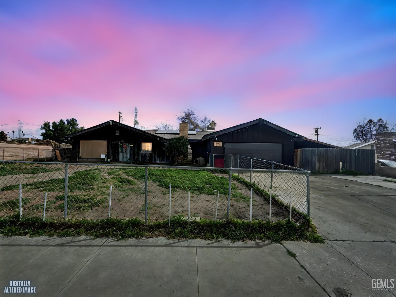 Property Photo:  1129 Greenwood Drive  CA 93306 