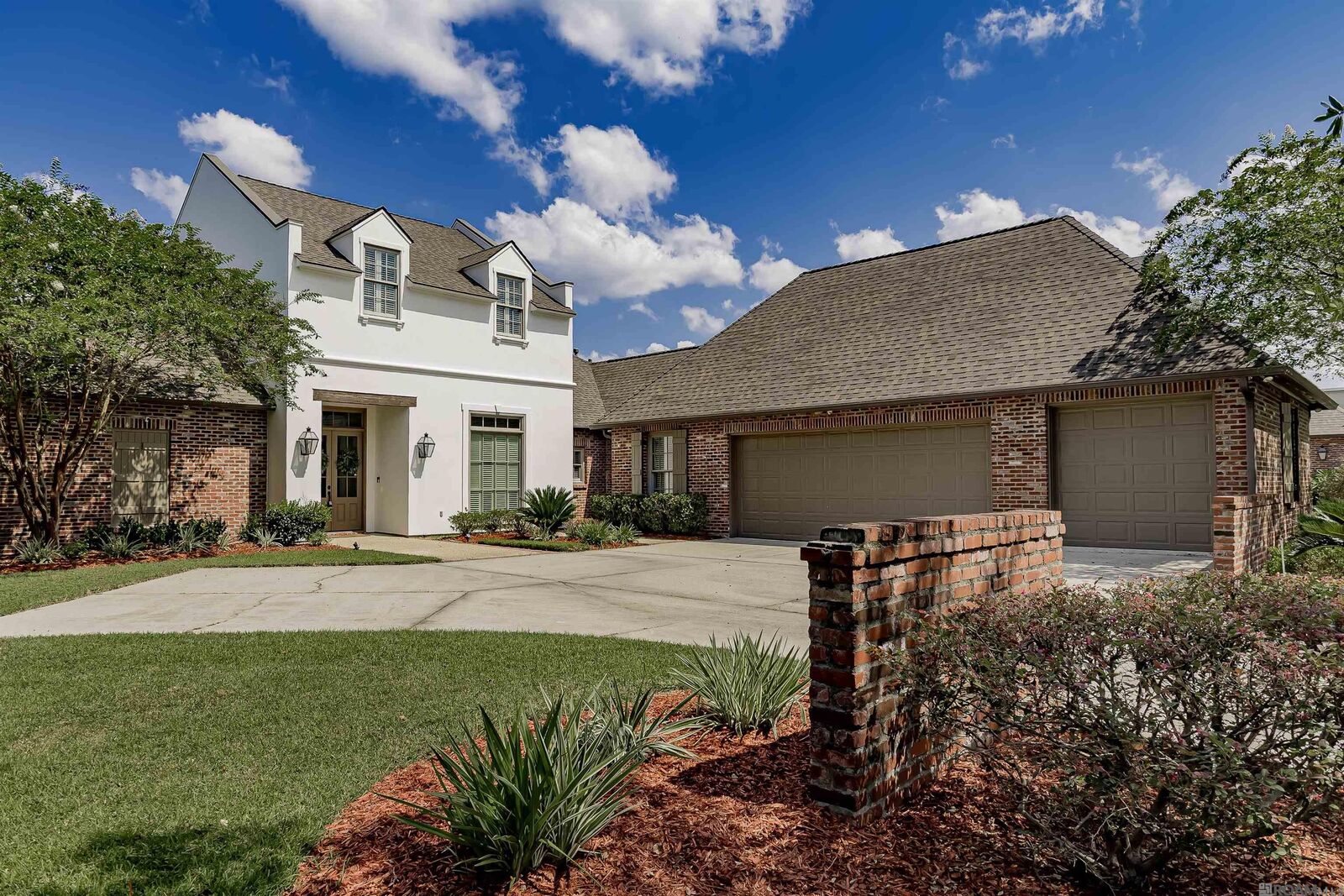 Property Photo:  14628 Memorial Tower Dr  LA 70810 