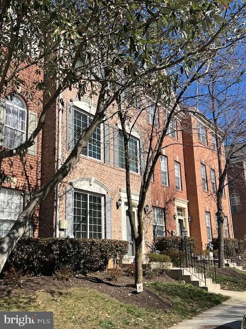 Property Photo: 5202 Maries Retreat Drive 135 MD 20720