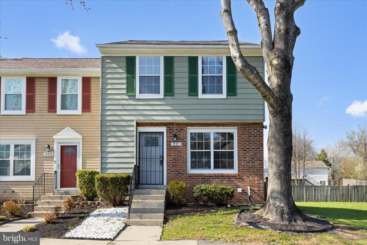 Property Photo:  957 Saint Michaels Drive  MD 20721 