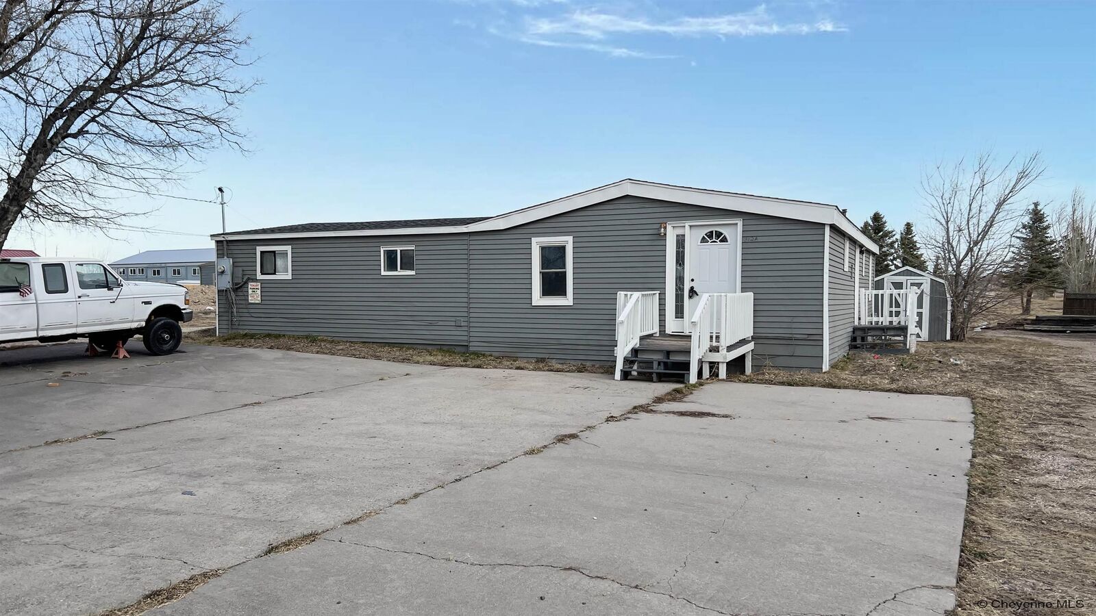 Property Photo: 312 Murray Rd A And B WY 82007