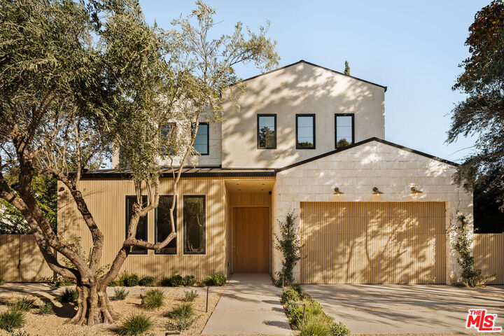 Property Photo:  4724 Halbrent Ave  CA 91403 