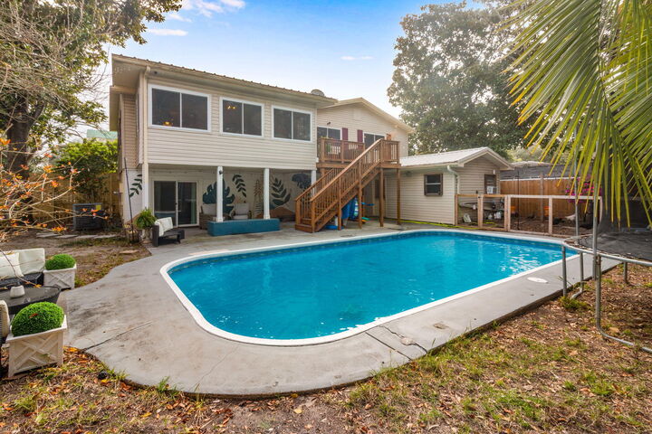 Property Photo: 621 Sea Oats Drive FL 32541