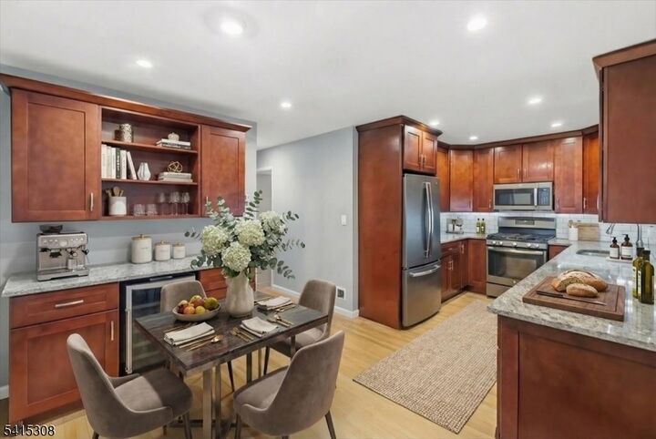 Property Photo:  117 Sunset Ky  NJ 07094 