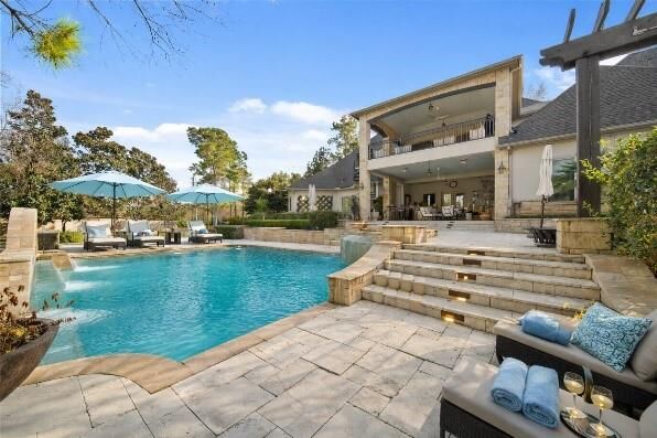 Property Photo: 6702 Star Ledge Court TX 77389