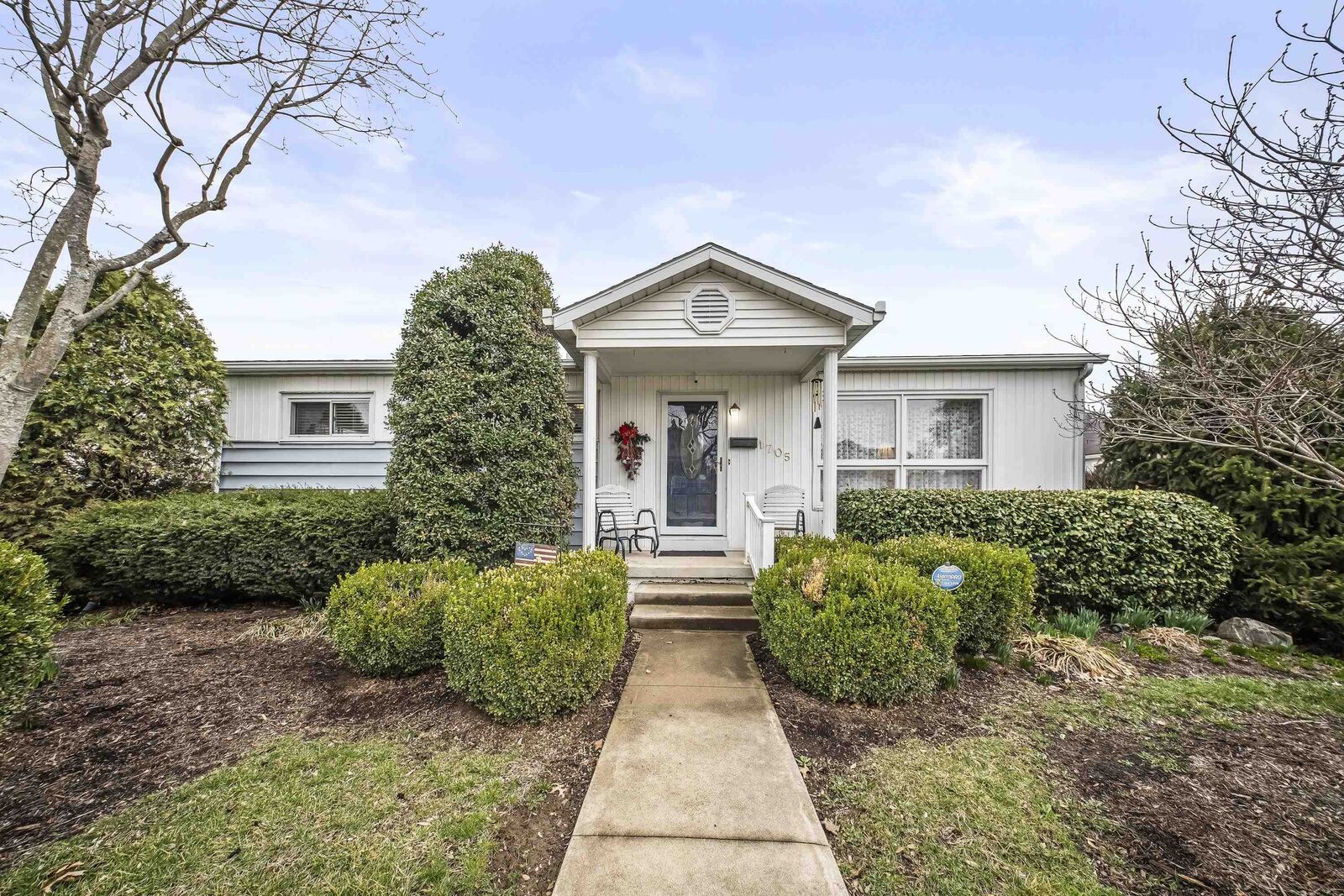 Property Photo:  1705 Thomas Street  OH 45638 