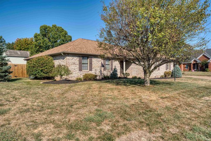 Property Photo:  6655 Oak View Court  IN 47630 