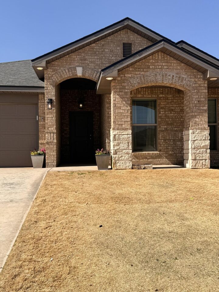 Property Photo:  2714 Virginia Avenue  TX 79407 