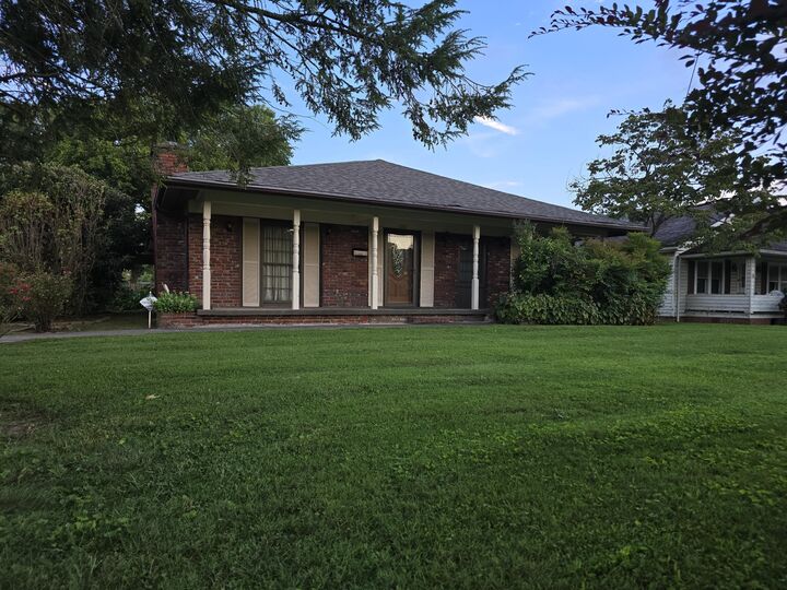 Property Photo:  1203 Winchester Avenue  KY 40965 