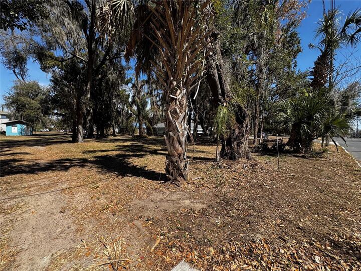 Property Photo:  1180 E Church Street  FL 33830 