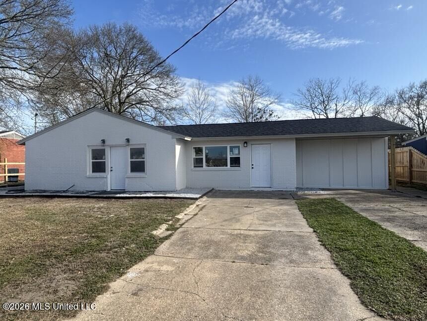 Property Photo:  2464 Old Mobile Avenue  MS 39567 