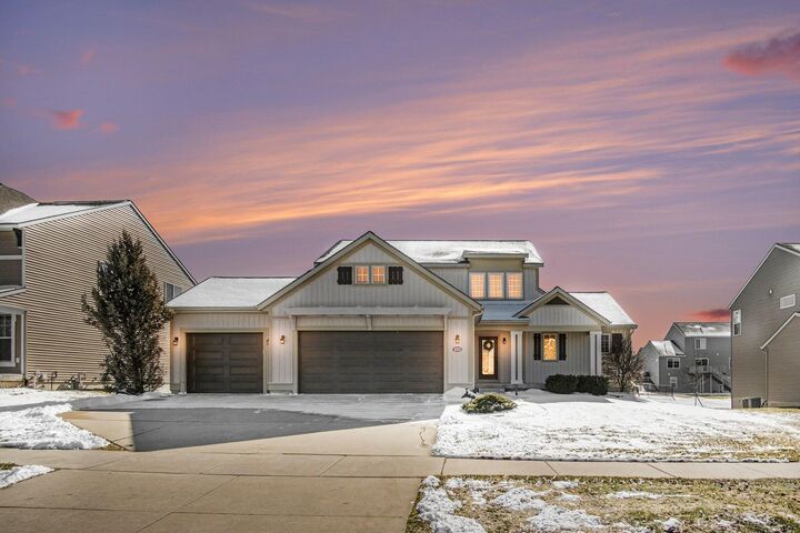 Property Photo:  1080 Cobblestone Way Drive SE  MI 49315 