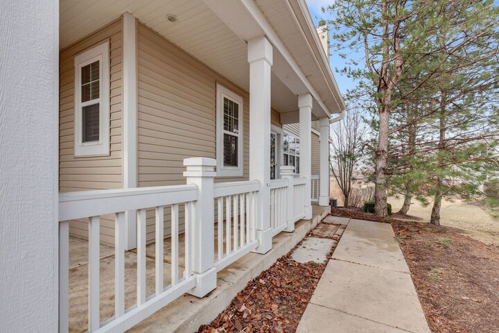 Property Photo: 2805 Cattail Court D IL 60084