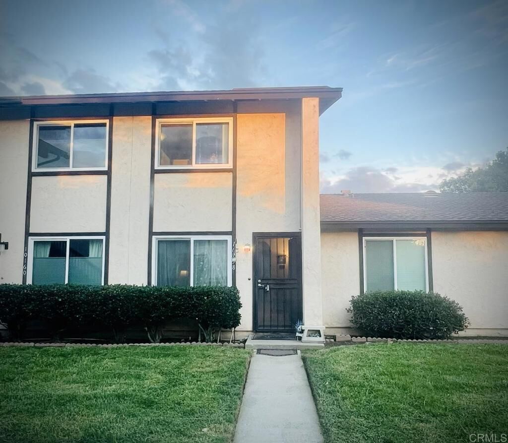 Property Photo: 10158 Carefree Dr CA 92071