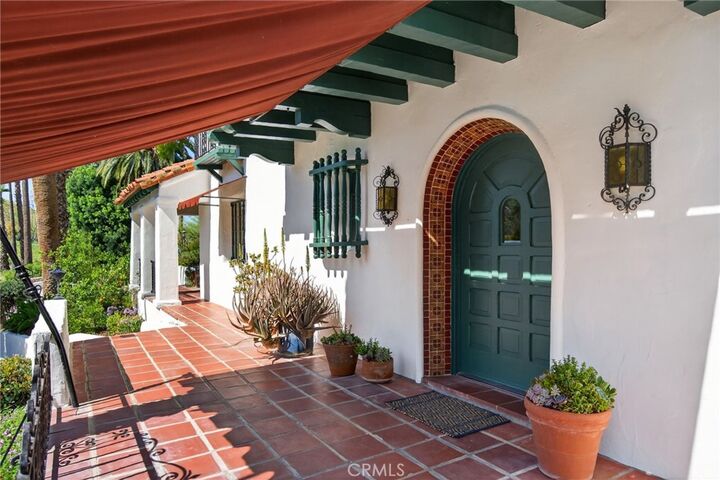 Property Photo:  4631 Ladera  CA 92501 