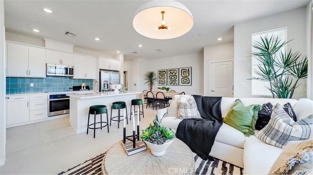 Property Photo:  2691 Cloudview Privado  CA 91761 