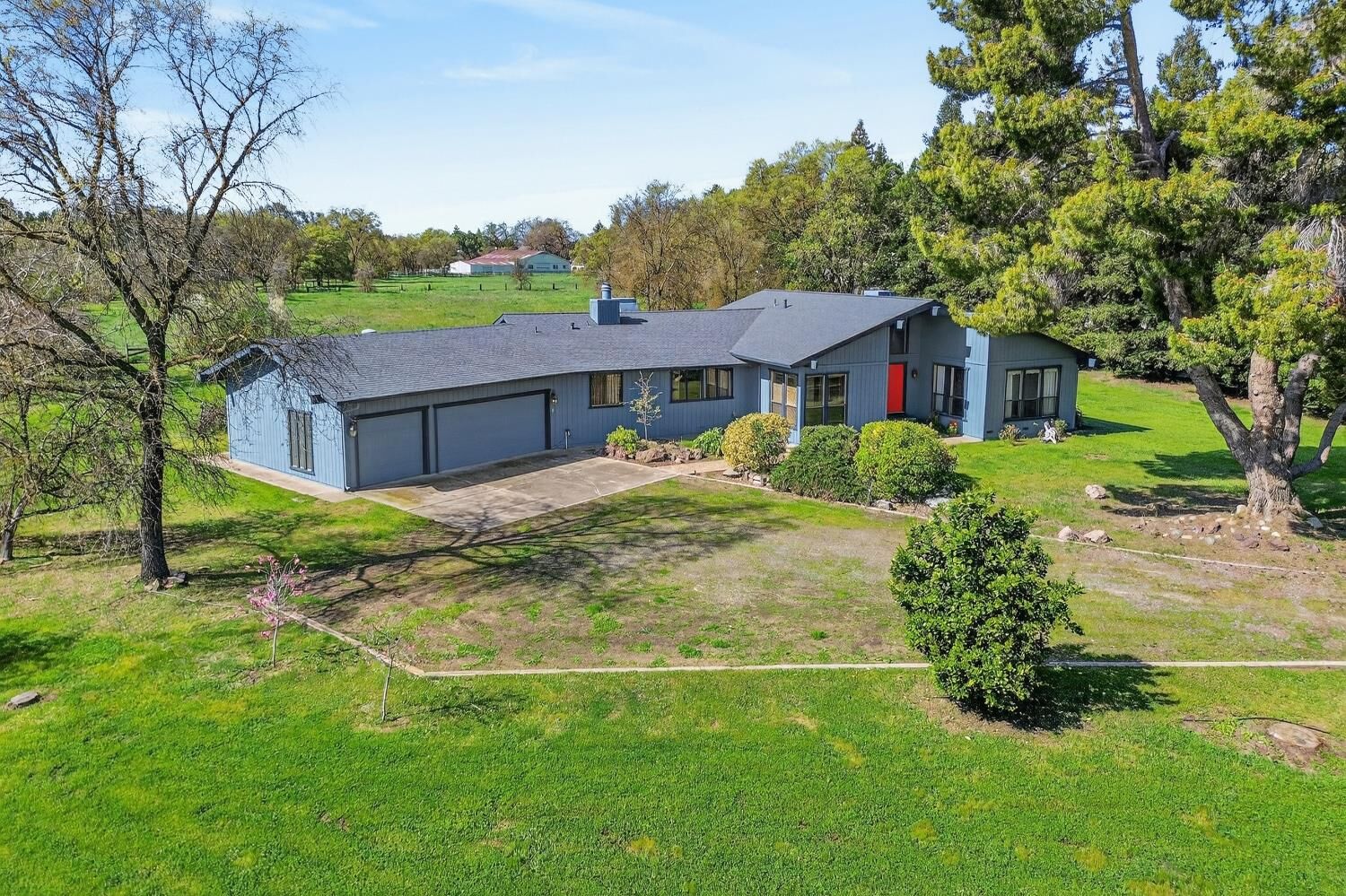 Property Photo:  10400 Siefker Court  CA 95624 