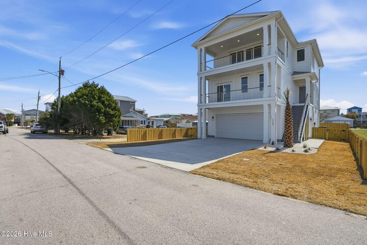 Property Photo:  113 Ocean View Avenue  NC 28449 