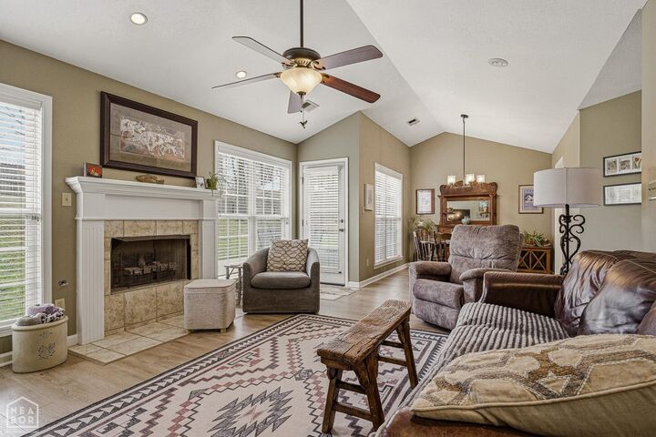 Property Photo:  1901 Oakwood Circle  AR 72404 