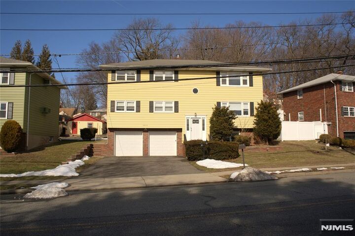 Property Photo:  85 Rock Road  NJ 07506 