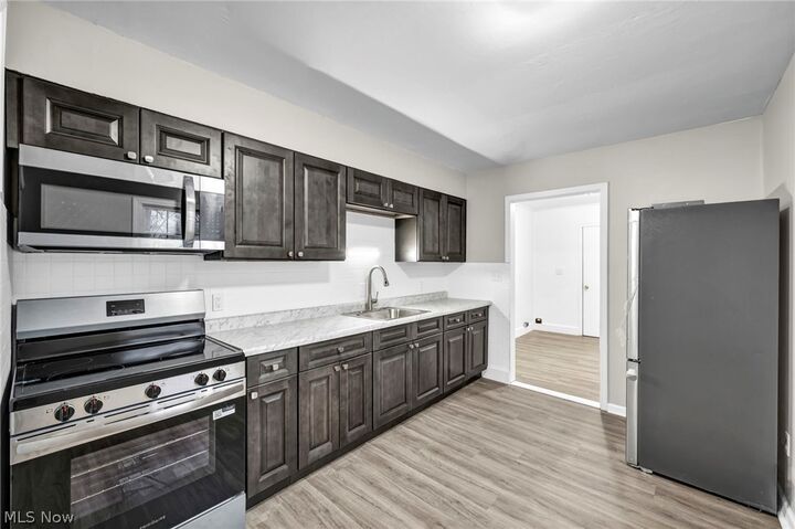 Property Photo:  4882 Belle Meadow Road  OH 44060 