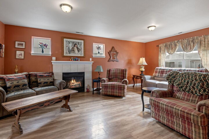 Property Photo:  3433 SW Kalama Avenue  OR 97756 