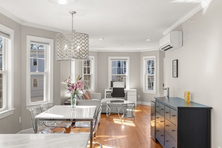 Property Photo:  15 Laurel Street 3  MA 02476 