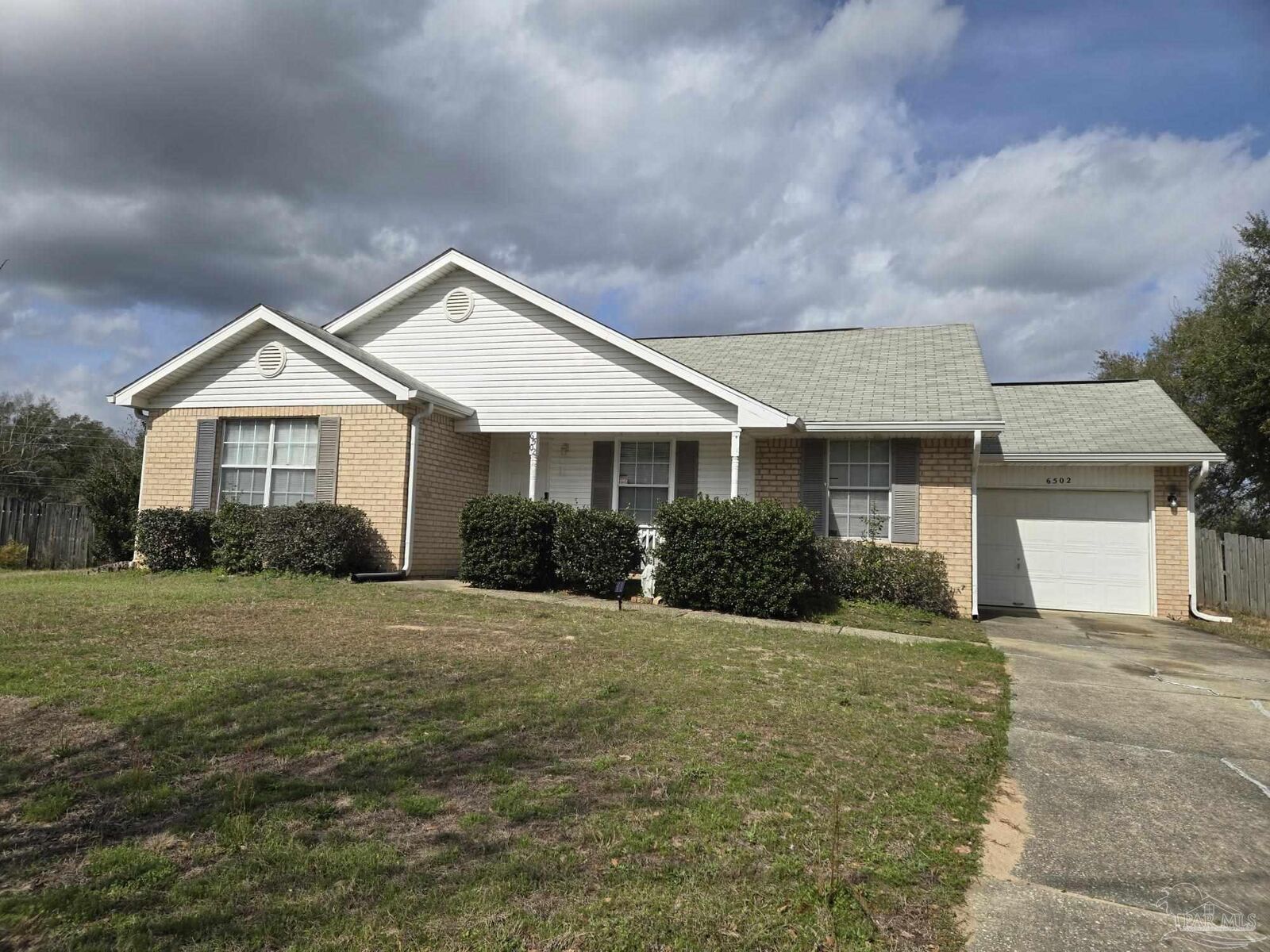 Property Photo:  6502 Starboard Dr  FL 32570 