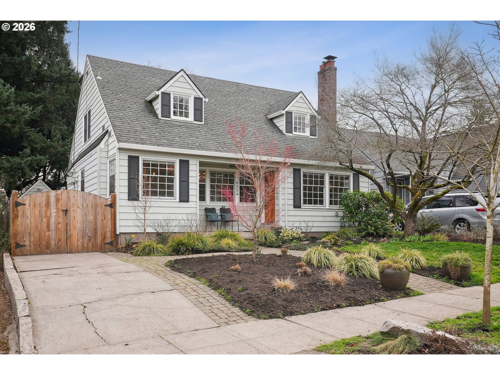 Property Photo: 4334 NE Cesar E Chavez Blvd OR 97211