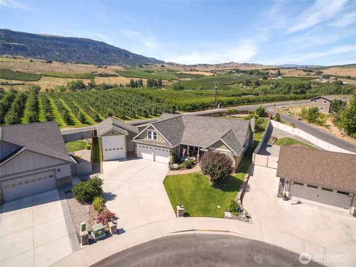 Property Photo: 19 Cobb Court WA 98828