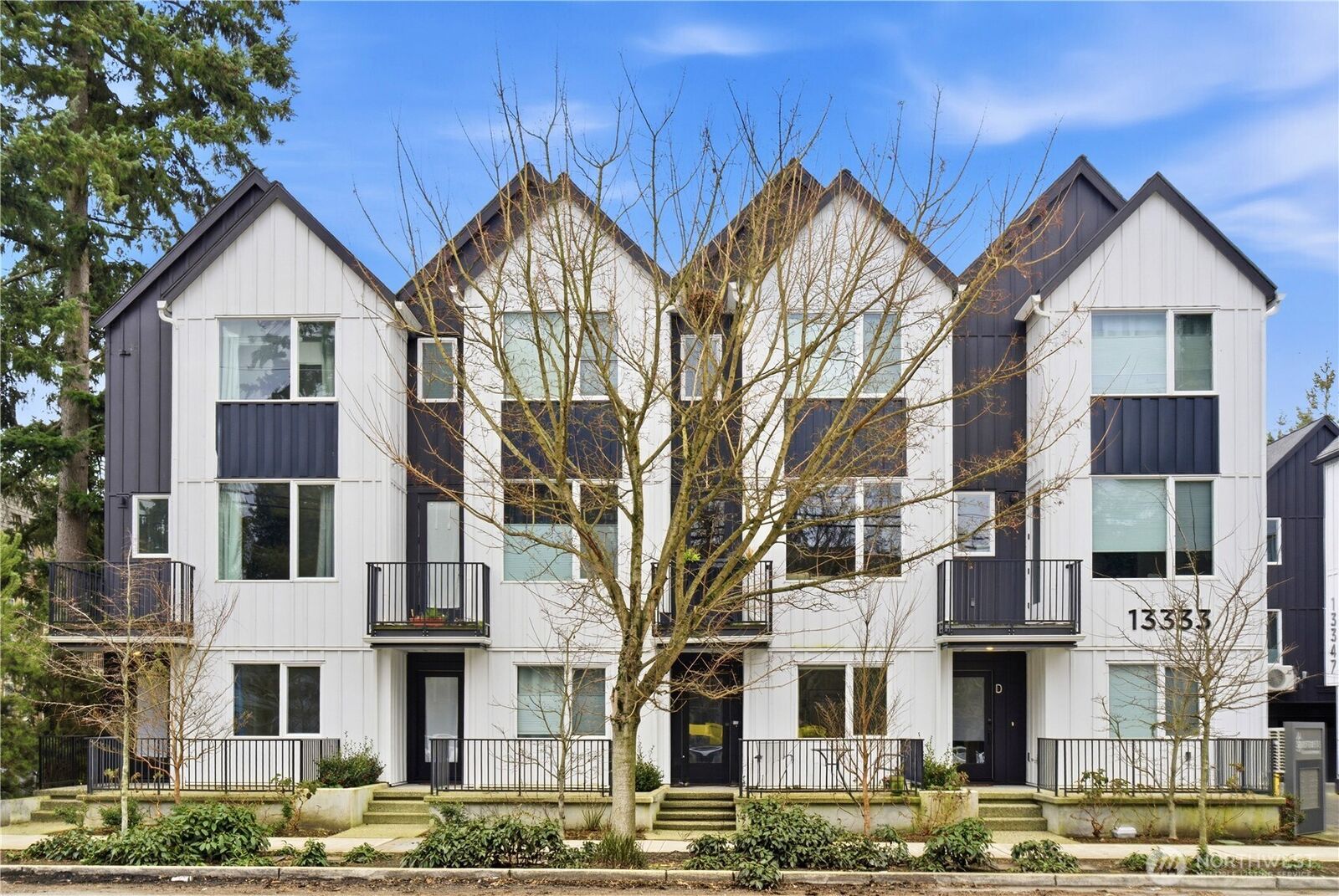 Property Photo:  13333  Greenwood Avenue N A  WA 98133 