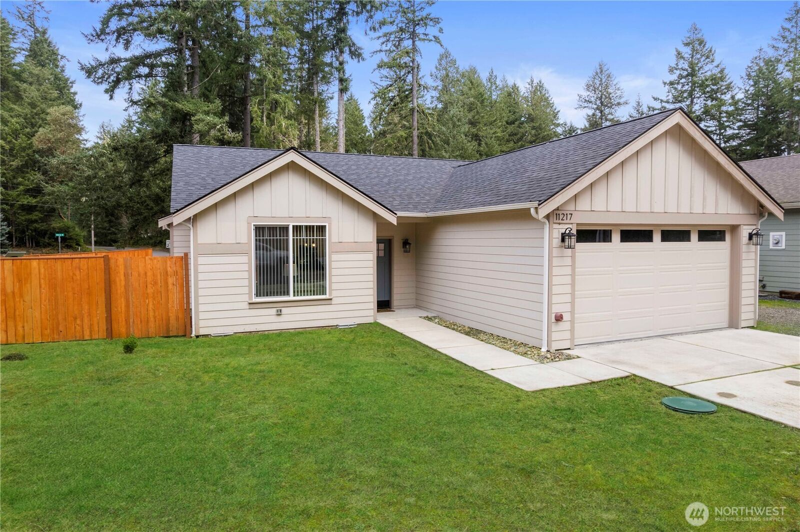 Property Photo:  11217  Country Club Place  WA 98303 