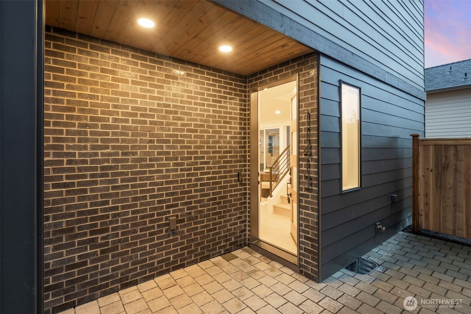 Property Photo:  11413 NE 91st Street  WA 98033 